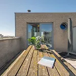 Modern With Private Rooftop *