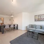 Modern With Private Rooftop אוסטנדה