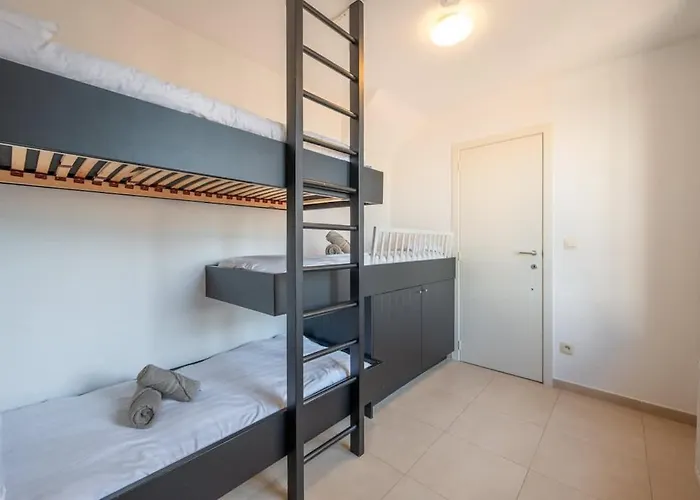 Modern With Private Rooftop *