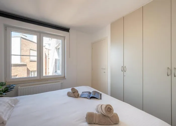 Modern With Private Rooftop * 奥斯滕德